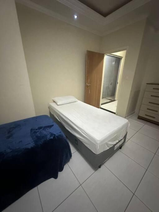 Linda Casa A 200M Da Basilica Nova Villa Aparecida  Dış mekan fotoğraf