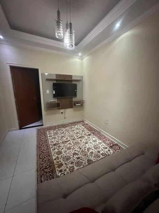 Linda Casa A 200M Da Basilica Nova Villa Aparecida  Dış mekan fotoğraf